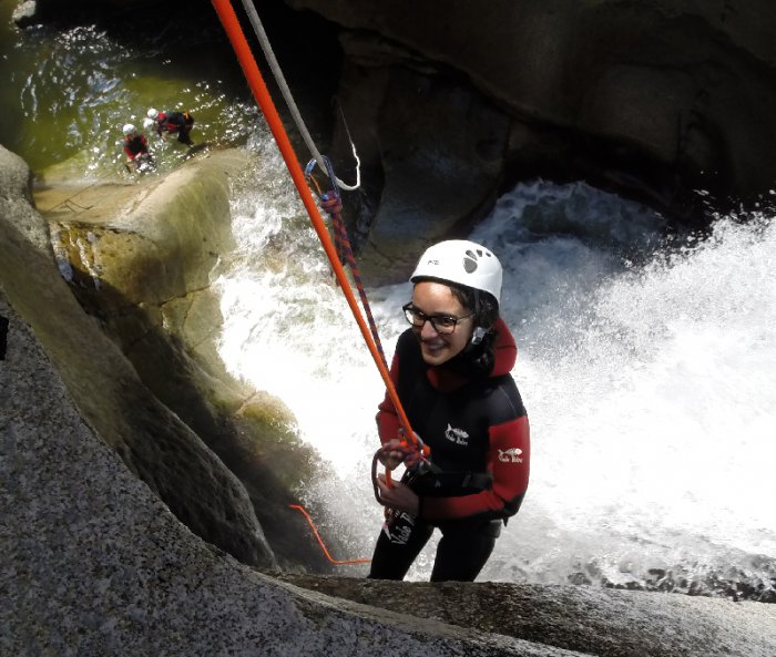 Canyoning STAGE JEUNE : 1458054517.fille.jpg